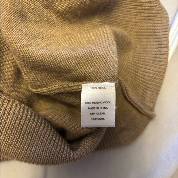 Express Extra Fine Merino Wool V-neck Sweater - Picture 3 of 5